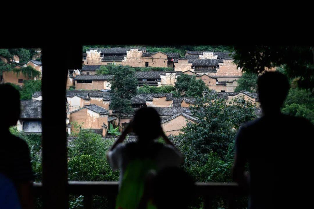 紫云自治县“五单”服务提升社区治理成效|群众“点单”诉需求 党员“接单”圆心愿