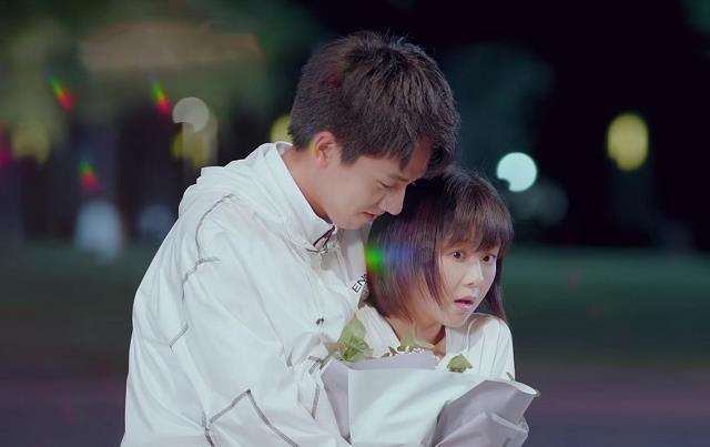 警察战僵尸无敌版