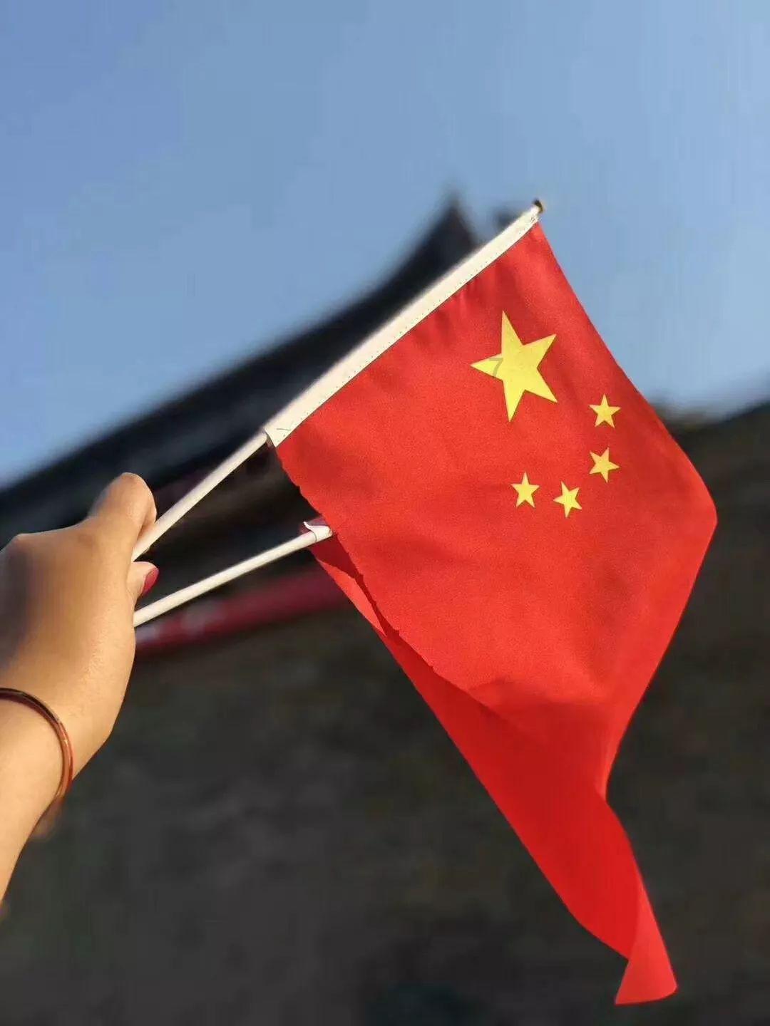 摩娜的时尚装扮